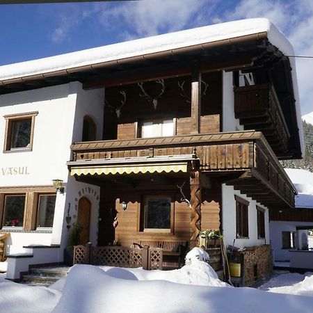 Haus Vasul Hotel Sankt Anton am Arlberg Exterior photo